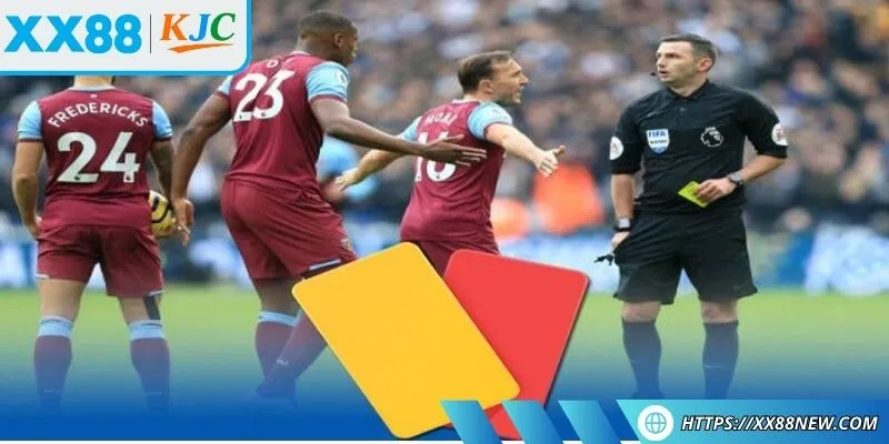 Quan sát các lần thi đấu để đánh giá lối chơi của hai đội