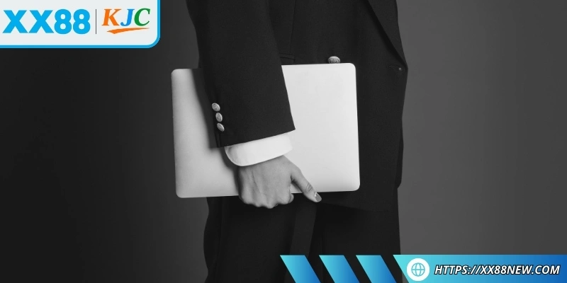 Những vai trò biên tập và định hướng tác phẩm